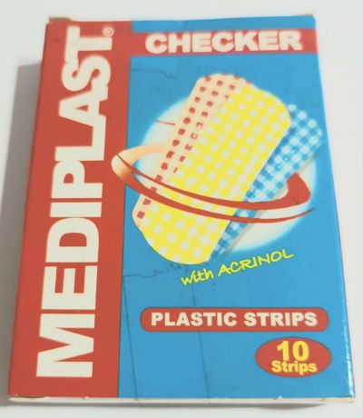 Picture of MEDIPLAST CHECKER BAND AID 10 STRIPS
