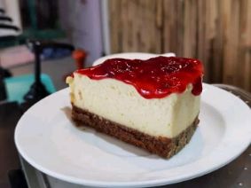 Picture of Strawberry Cheesecake Slice 